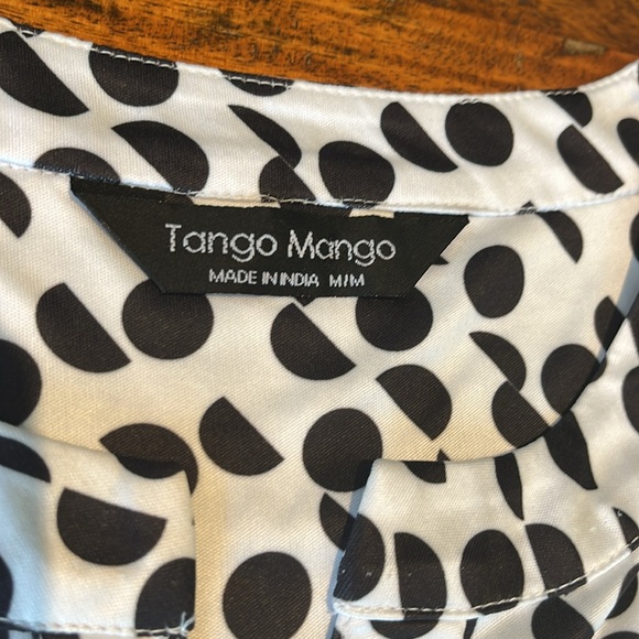 Tango Mango Sleeveless Top -Size M - Picture 3 of 4